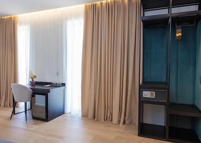 Lans Szálloda Ksamil